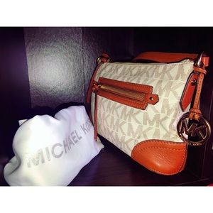 Michael Kors handbag w/ strap.